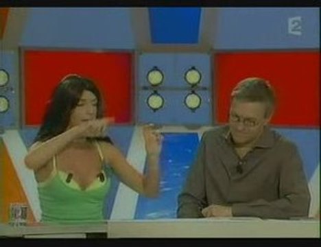 Florence Foresti - le naturisme