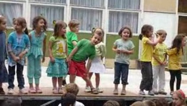 Kermesse 2008-2009 Maternelle Moyenne Section Colombière p2