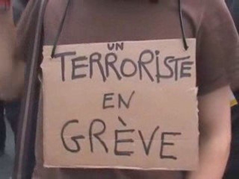 ACTION VIOLENCE CUT UP PARIS 8