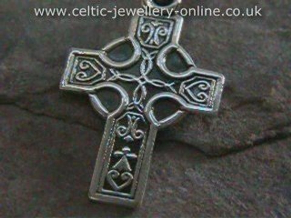 Celtic Jewellery - Sterling silver cross. DSG119 m1
