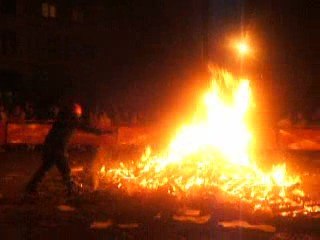 Hoguera de San Juan en Oviedo