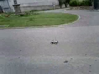 Clone RC18 - 4WD Brushless - Speeding on the road