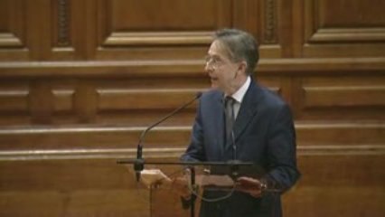 1/4 - M. Renouard de Vallière décoré à la Sorbonne